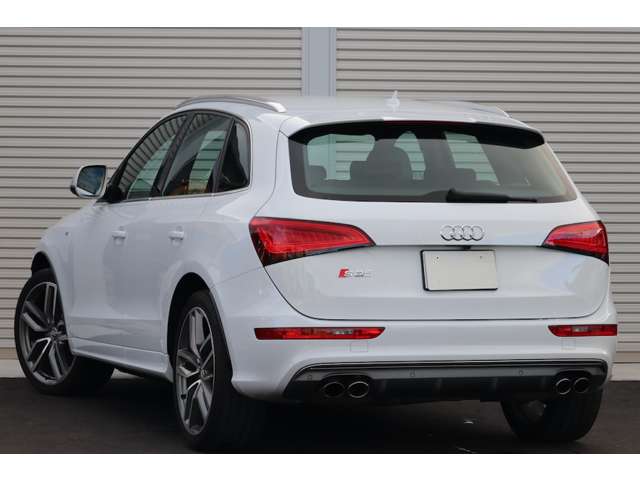 アウディ SQ5