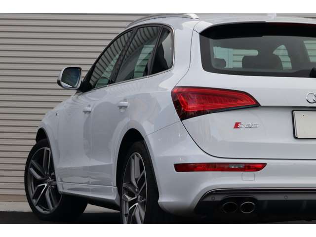 アウディ SQ5