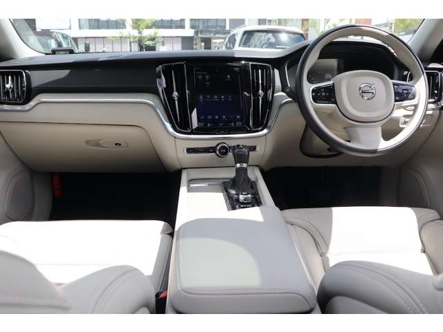 ボルボ V60