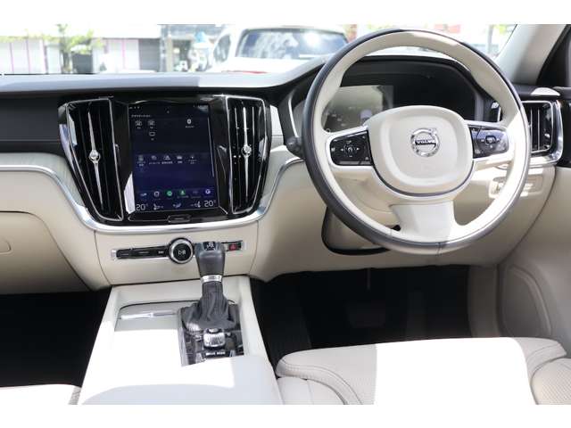 ボルボ V60