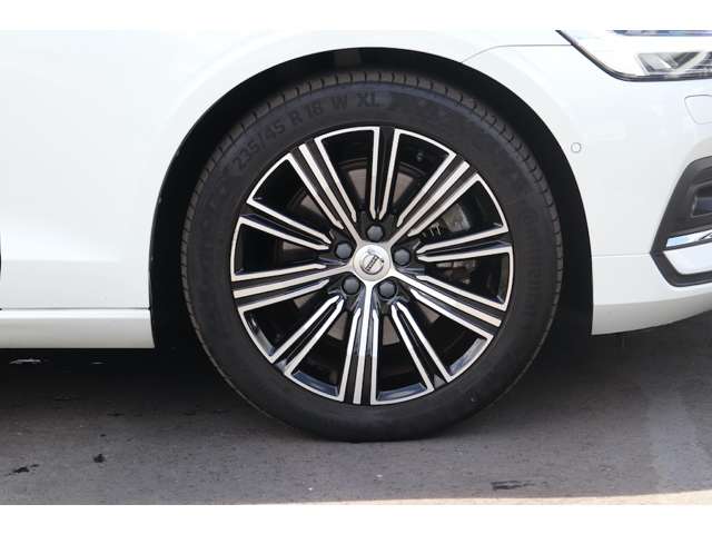 ボルボ V60