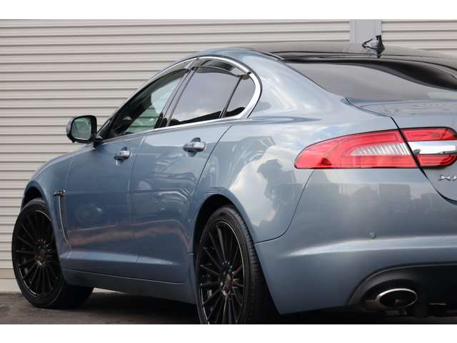 ジャガー XF